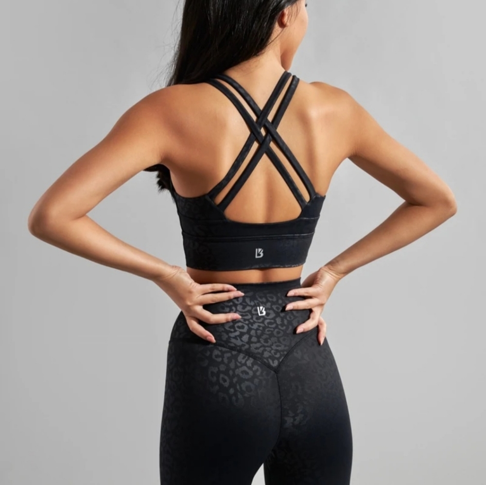 Buffbunny Rosa V2 Black Leopard sports bra sz Medium EUC